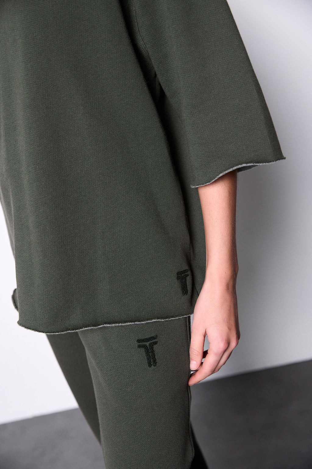 BASIC SWEATPANTS Thyme